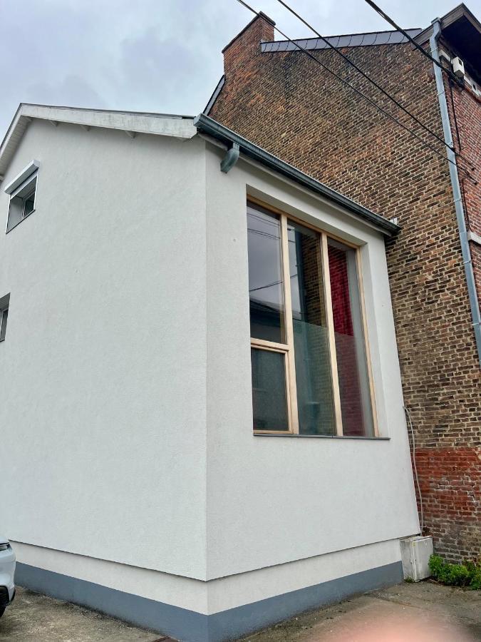 Capstay La Louvière Exterior foto
